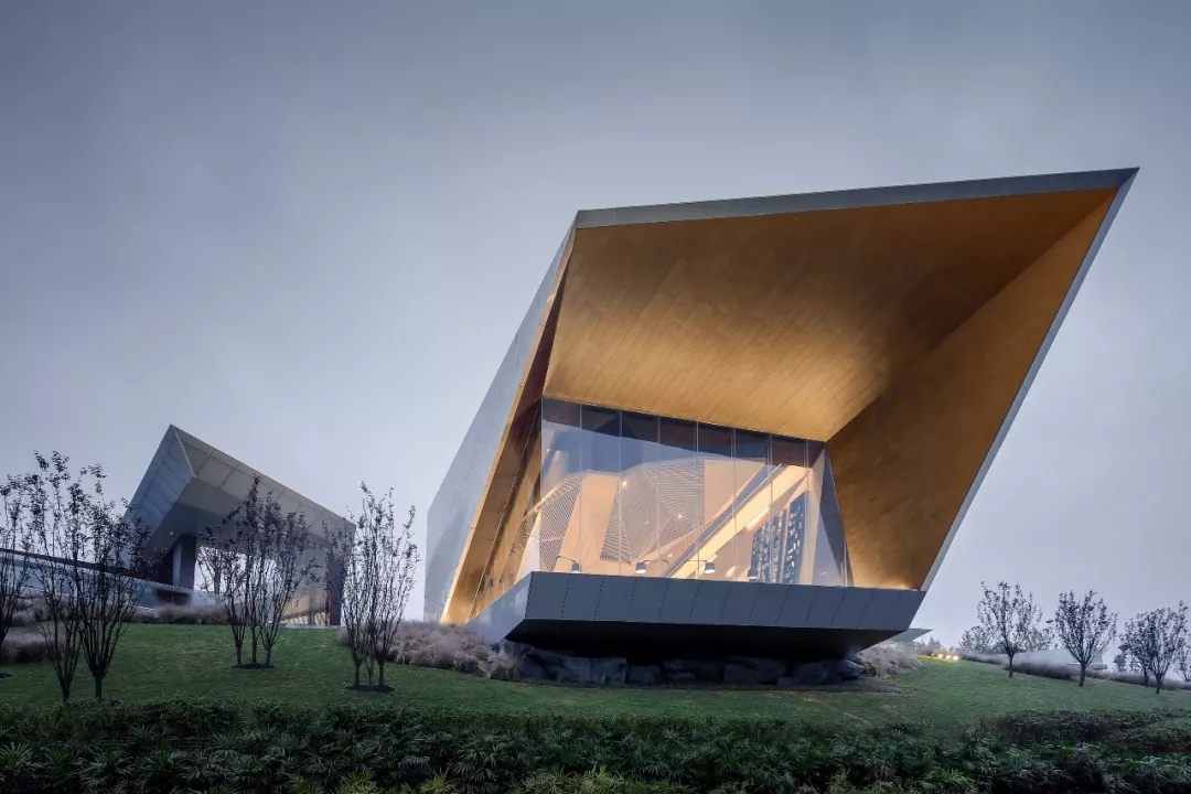 面向五彩池的窗口，9001cc金沙以诚为本修建设计