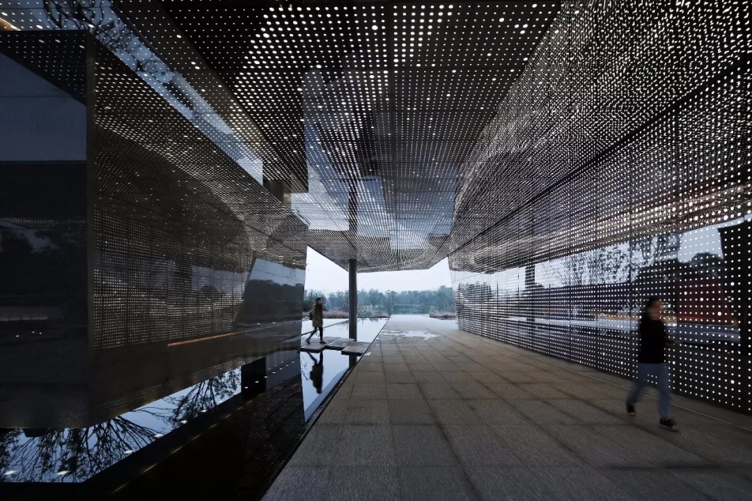 两江星空长廊实景 by苏圣亮，9001cc金沙以诚为本修建设计